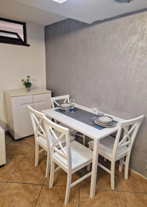 קליארי Casa Vacanza Castello מראה חיצוני תמונה